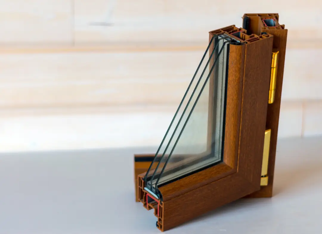 Installation de fenêtre en bois sur mesure Limoux